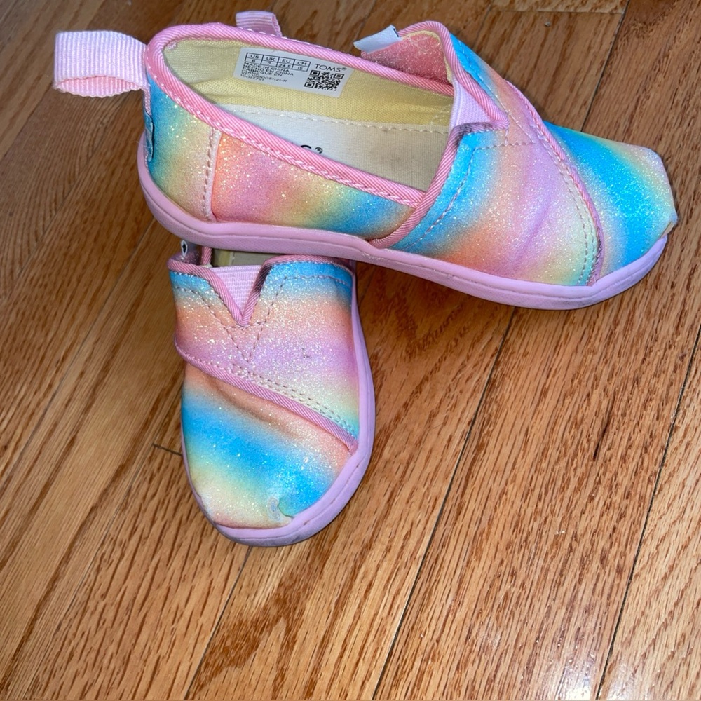 Toms Kids Rainbow Slip-On Slippers